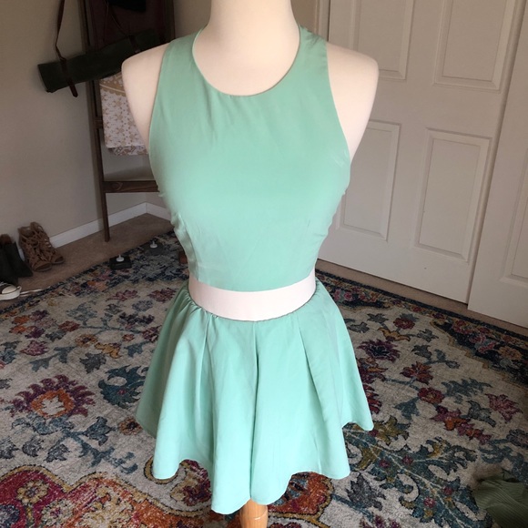 Women’s Two Piece Set - Picture 2 of 3